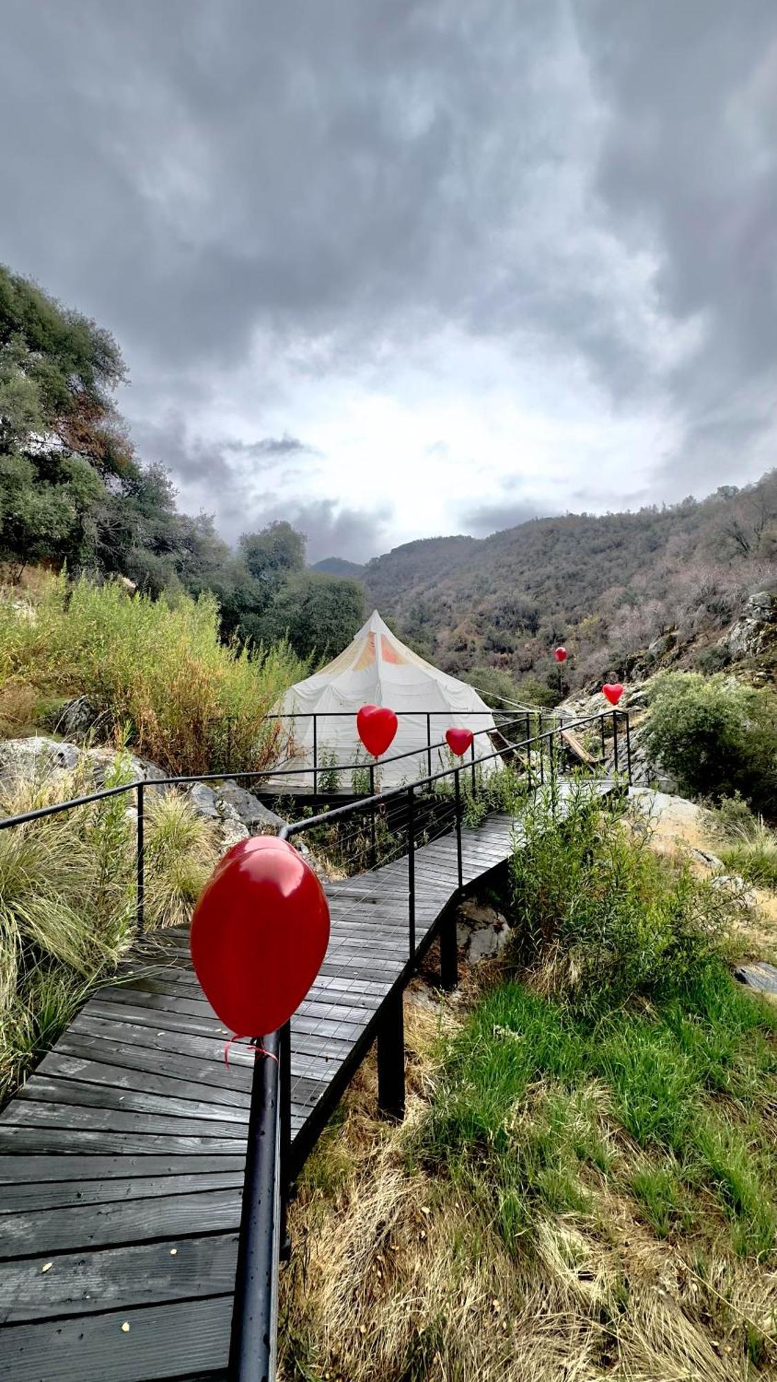 Paradise Ranch Inn - Liberated Tent Three Rivers Bagian luar foto